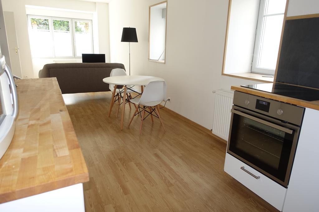 Le 4 Apartment Saint-Junien Exterior photo